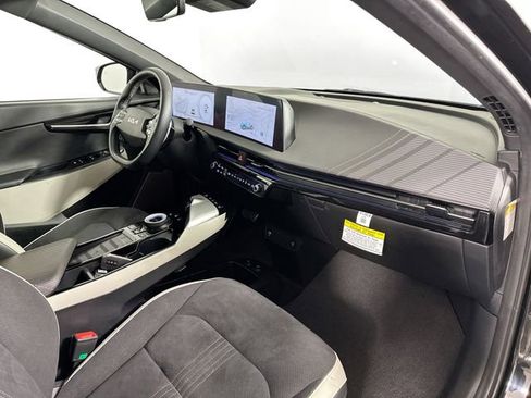 Used 2023 Kia EV6 GT-Line w/ GT-Line Suede Seat Package AWD/4WD image 30