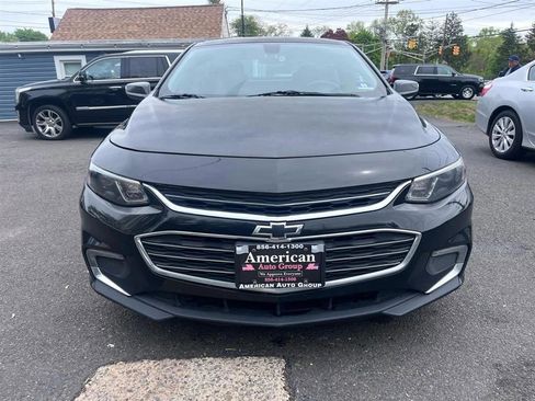 Used 2017 Chevrolet Malibu LT FWD image 8