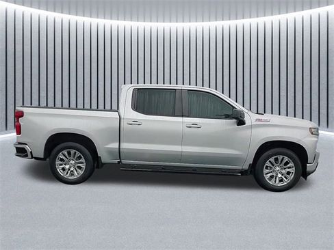Certified 2020 Chevrolet Silverado 1500 RST image 2