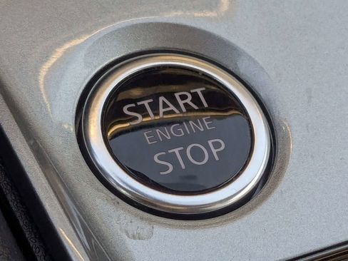 Used 2024 Nissan Altima 2.5 S FWD image 30