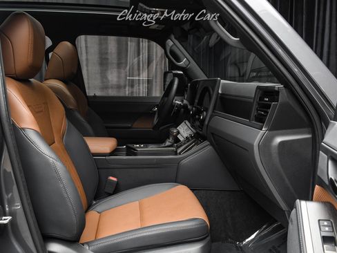 Used 2025 Lexus GX 550 w/ Cold Area Package AWD/4WD image 25