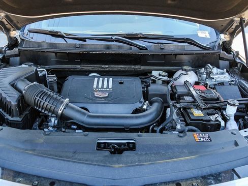 Used 2025 Cadillac XT6 Luxury image 28