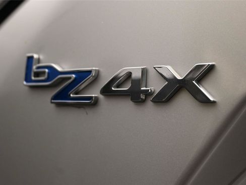 Used 2023 Toyota bZ4X AWD w/ Weather Package image 22