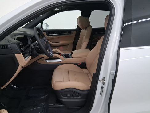 New 2026 Porsche Cayenne image 5