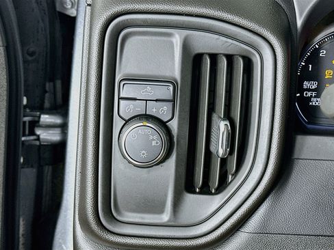 Used 2021 Chevrolet Silverado 1500 Custom RWD image 17