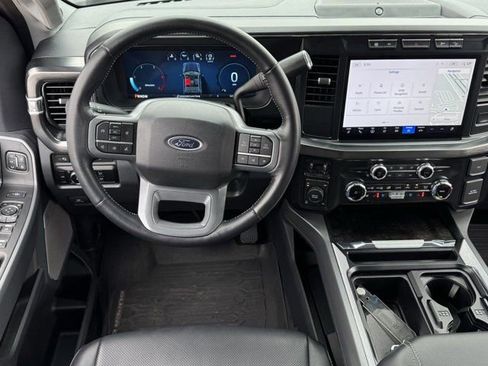 Used 2024 Ford F250 Lariat w/ Black Appearance Package image 12