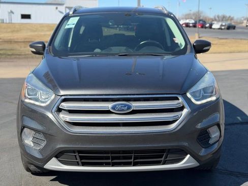 Used 2017 Ford Escape Titanium image 2