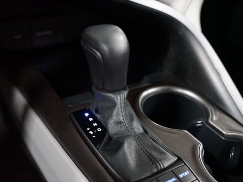 Used 2023 Toyota Camry SE image 21