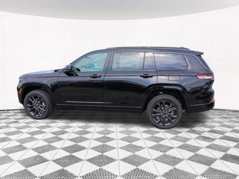New 2026 Jeep Grand Cherokee L Limited AWD/4WD image 9