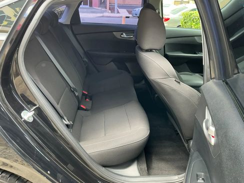 Used 2019 Kia Forte LXS FWD image 15