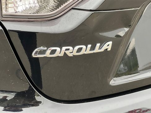 Certified 2025 Toyota Corolla LE image 26