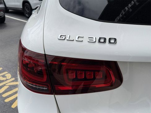 Certified 2022 Mercedes-Benz GLC 300 4MATIC image 37