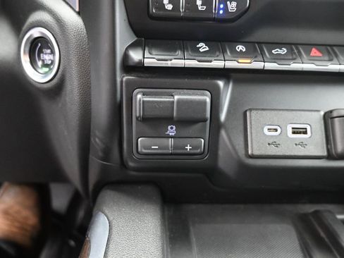 Used 2019 GMC Sierra 1500 SLT w/ SLT Premium Package AWD/4WD image 23