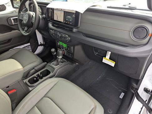 New 2026 Jeep Gladiator Mojave image 34