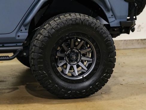 Used 2025 Jeep Wrangler Unlimited Rubicon w/ Technology Group image 93