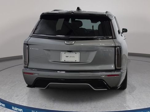 Used 2026 Cadillac Vistiq Platinum w/ LPO, Floor Liner Package AWD/4WD image 7