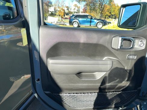 New 2026 Jeep Wrangler Unlimited Sport image 7