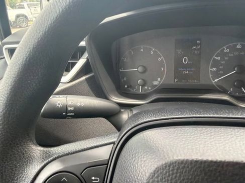 Used 2024 Toyota Corolla LE FWD image 40