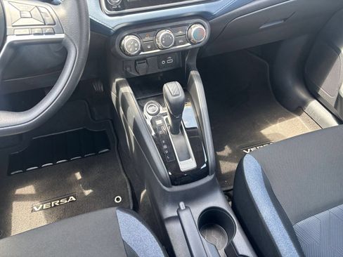 Used 2025 Nissan Versa SV FWD image 38