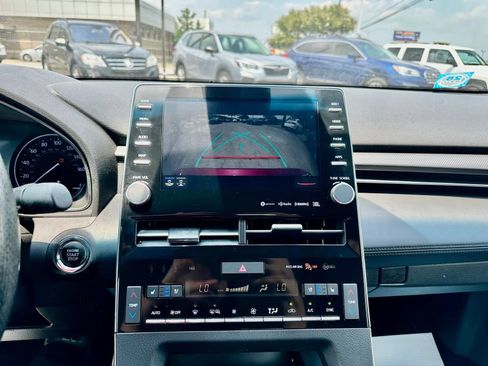 Used 2019 Toyota Avalon Touring w/ All Weather Liner Package FWD image 8