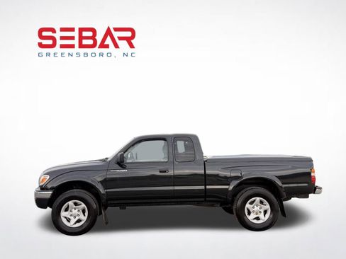 Used 2003 Toyota Tacoma PreRunner RWD image 9