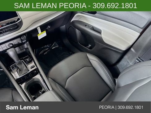 New 2026 Jeep Compass Limited image 21