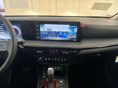 New 2026 Nissan Kicks SR w/ Cold Weather Package image 13