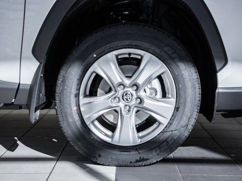 New 2025 Toyota RAV4 XLE image 15