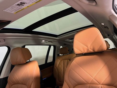 Certified 2023 BMW X7 xDrive40i w/ Executive Package image 15