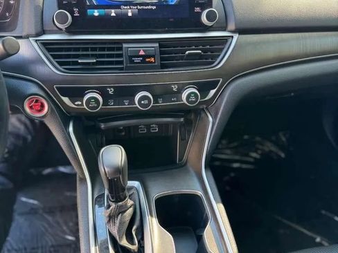 Used 2022 Honda Accord Sport image 17