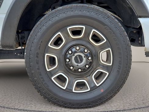 Used 2025 Ford F250 Platinum AWD/4WD image 8