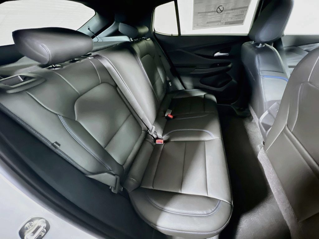 New 2026 Buick Envista Sport Touring w/ Convenience I Package FWD image 21