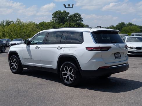 Used 2024 Jeep Grand Cherokee L Limited w/ Luxury Tech Group II RWD image 7