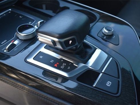 Used 2019 Audi Q7 3.0T Prestige w/ Prestige Package image 27