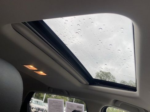 Used 2023 MAZDA CX-9 Touring image 31