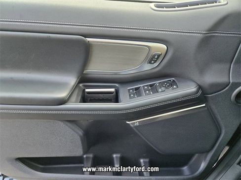 New 2026 Ford Expedition Platinum image 23