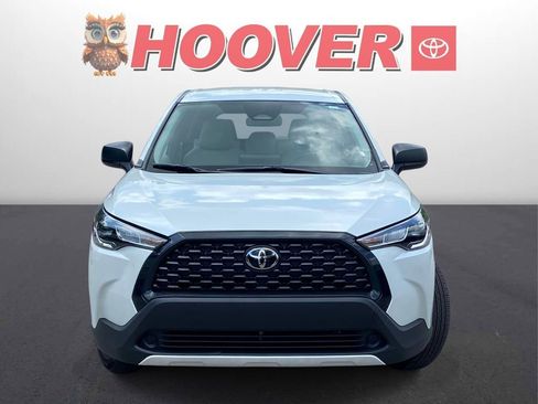 Used 2025 Toyota Corolla Cross L FWD image 6