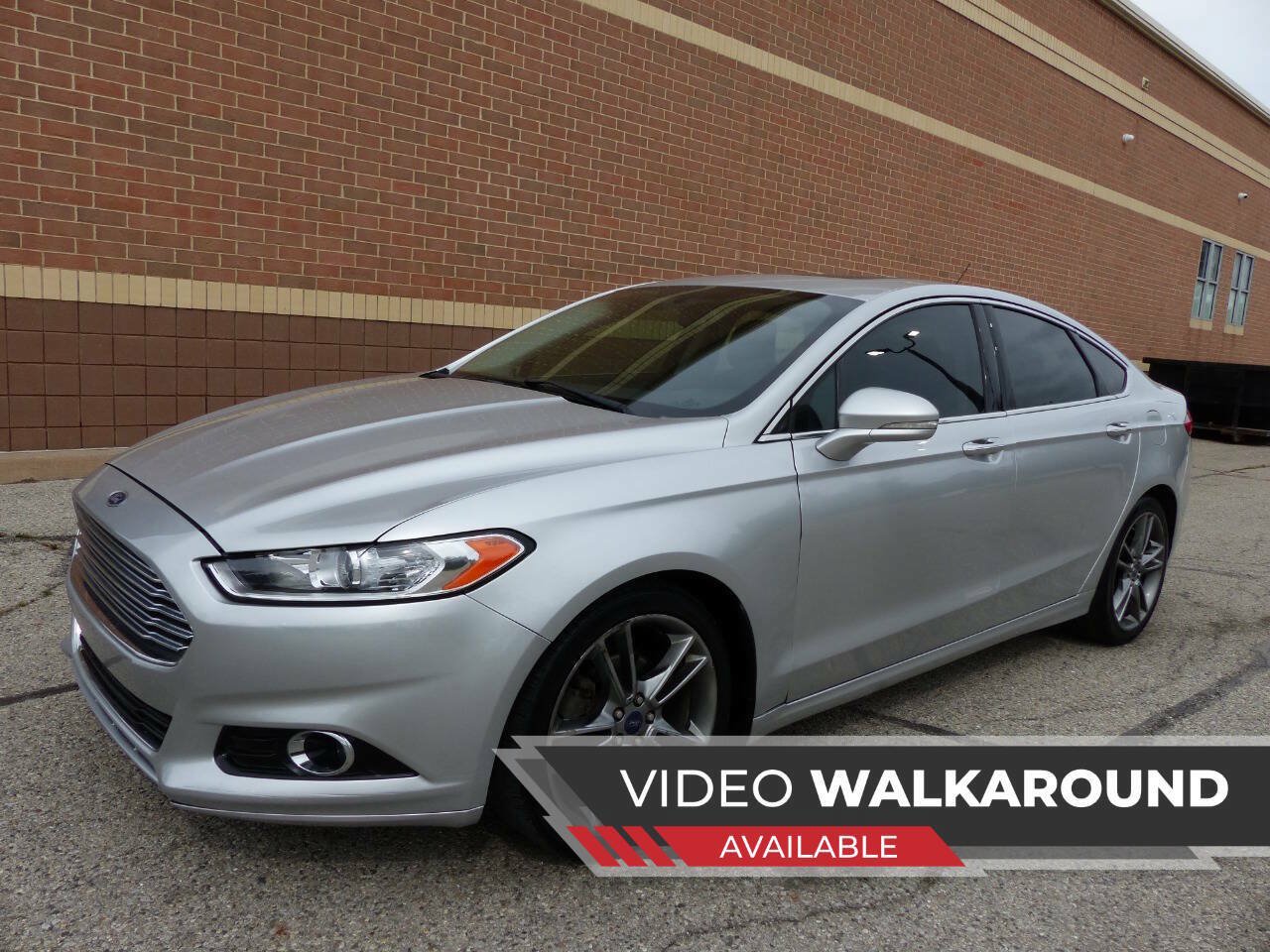 Used 2016 Ford Fusion Titanium FWD image 1