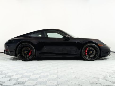 Used 2025 Porsche 911 Carrera GTS image 8