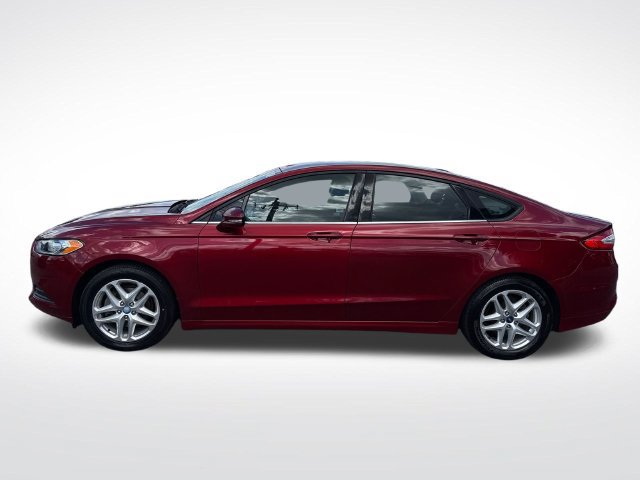 Used 2013 Ford Fusion SE FWD image 2