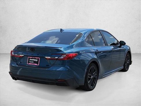 Used 2026 Toyota Camry SE w/ Convenience Package FWD image 5