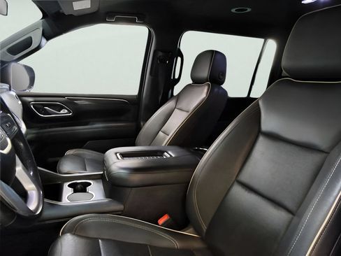 Used 2022 GMC Yukon XL SLT AWD/4WD image 36