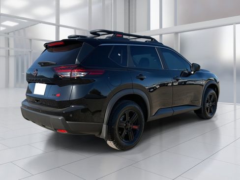 New 2026 Nissan Rogue SV image 4