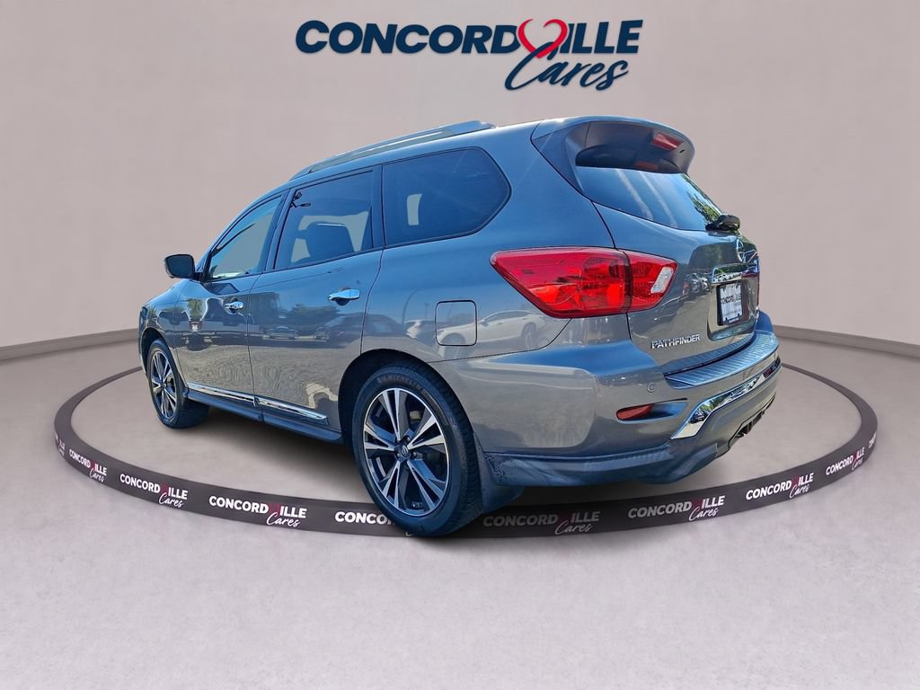 Used 2018 Nissan Pathfinder Platinum AWD/4WD image 4