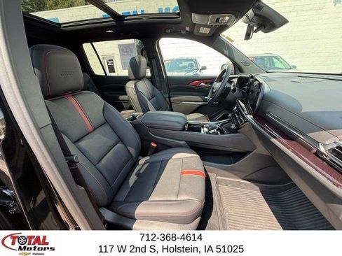Used 2026 Chevrolet Traverse RS w/ LPO, Floor Liner Package AWD/4WD image 18