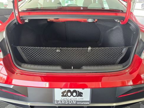 New 2025 Hyundai Elantra Limited image 13