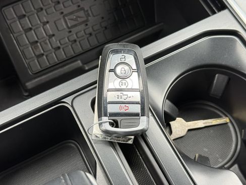 Used 2025 Ford F150 Platinum w/ FX4 Off-Road Package AWD/4WD image 14