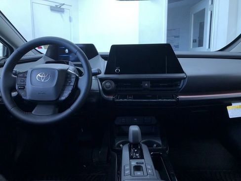 New 2026 Toyota Prius Plug-In Hybrid FWD image 17