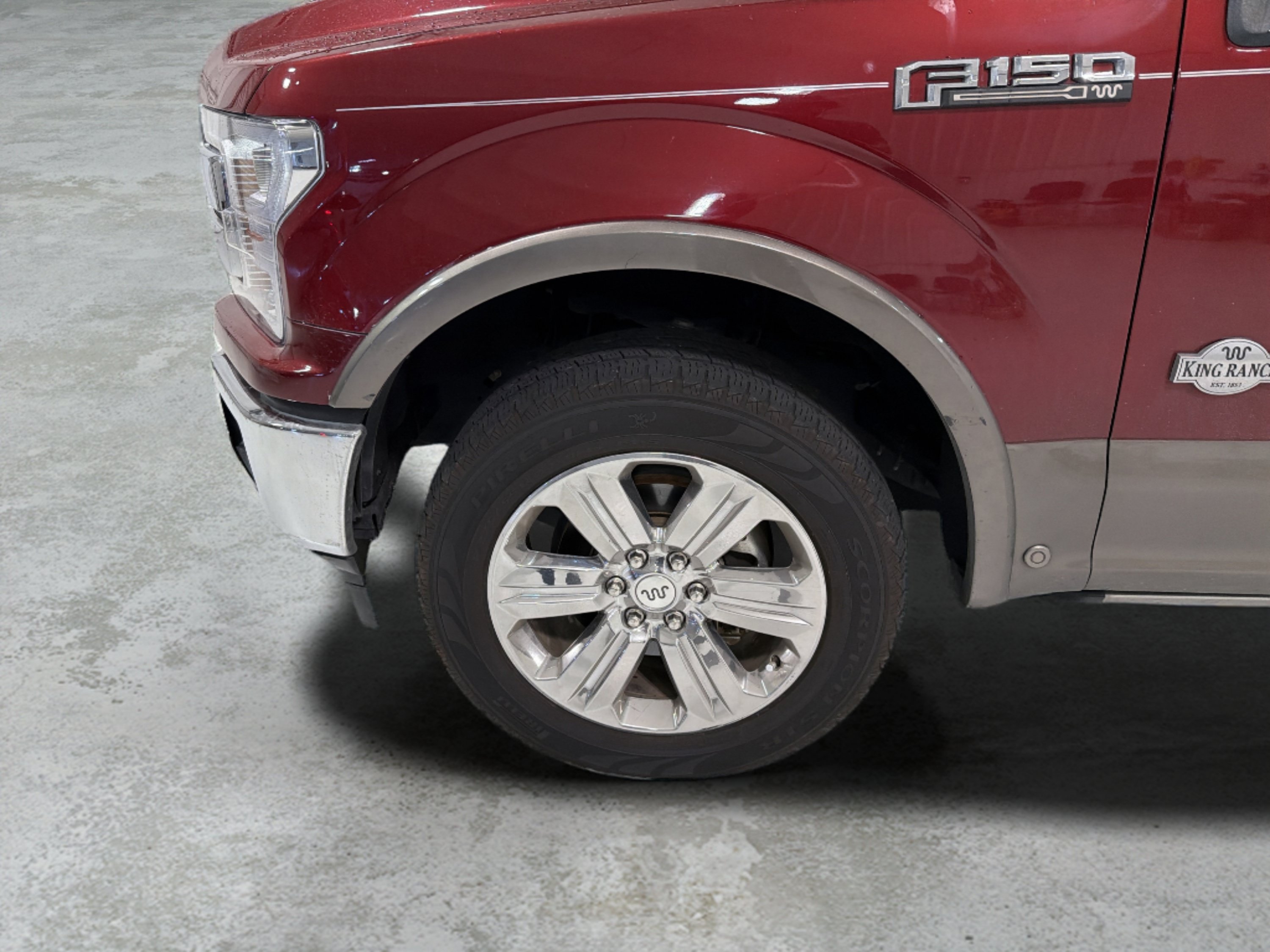 Used 2019 Ford F150 King Ranch w/ Equipment Group 601A Luxury AWD/4WD image 9