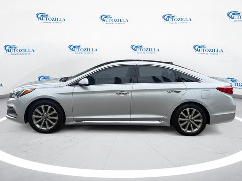 Used 2016 Hyundai Sonata Limited w/ Option Group 04 FWD image 2